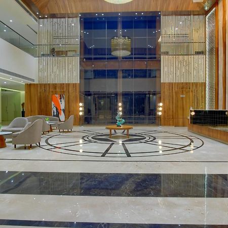 Hotel Sayaji Morbi Esterno foto